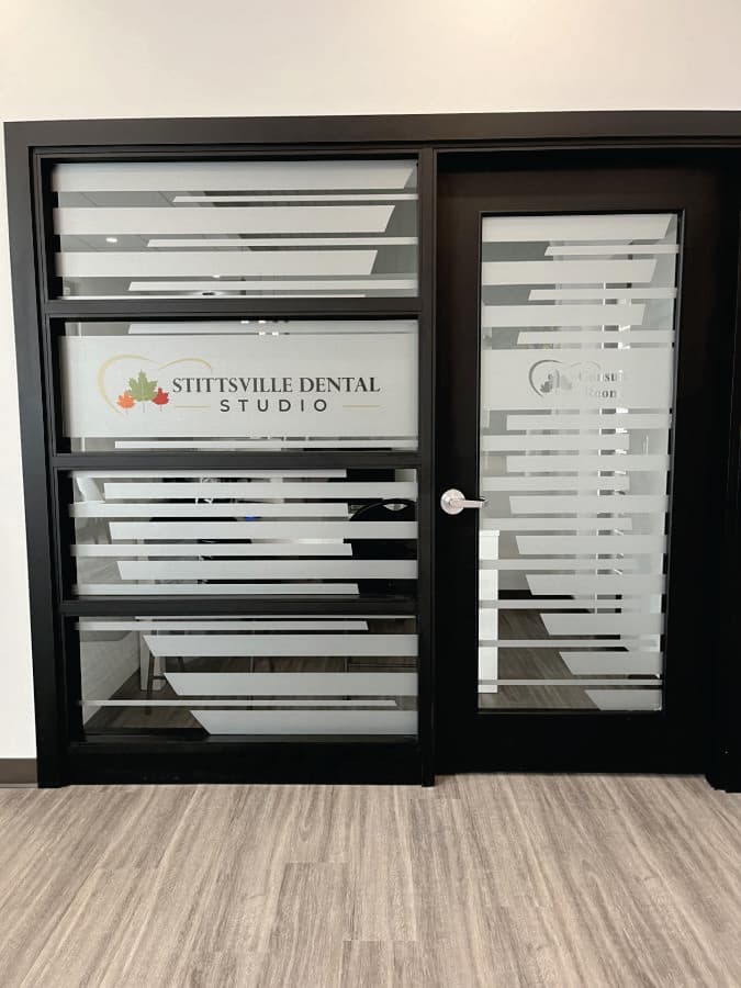 Dental practice – Reception signage