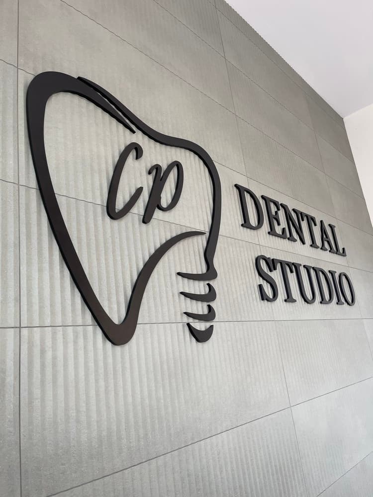 Dimensional logo sign Ottawa close-up