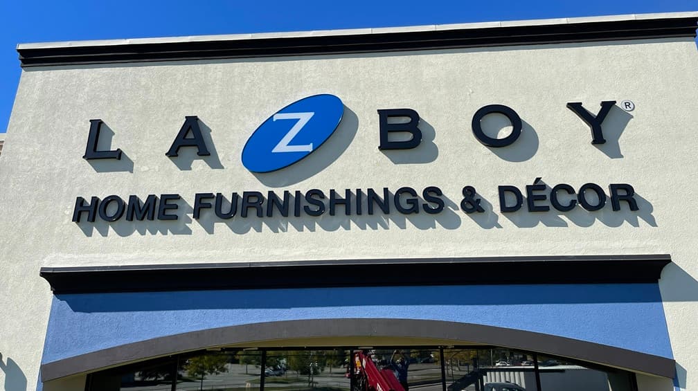 La-Z-Boy – Exterior channel letter sign