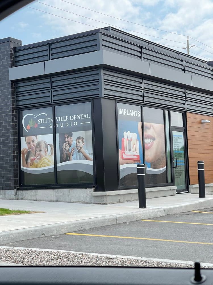 Window graphics installation Ottawa