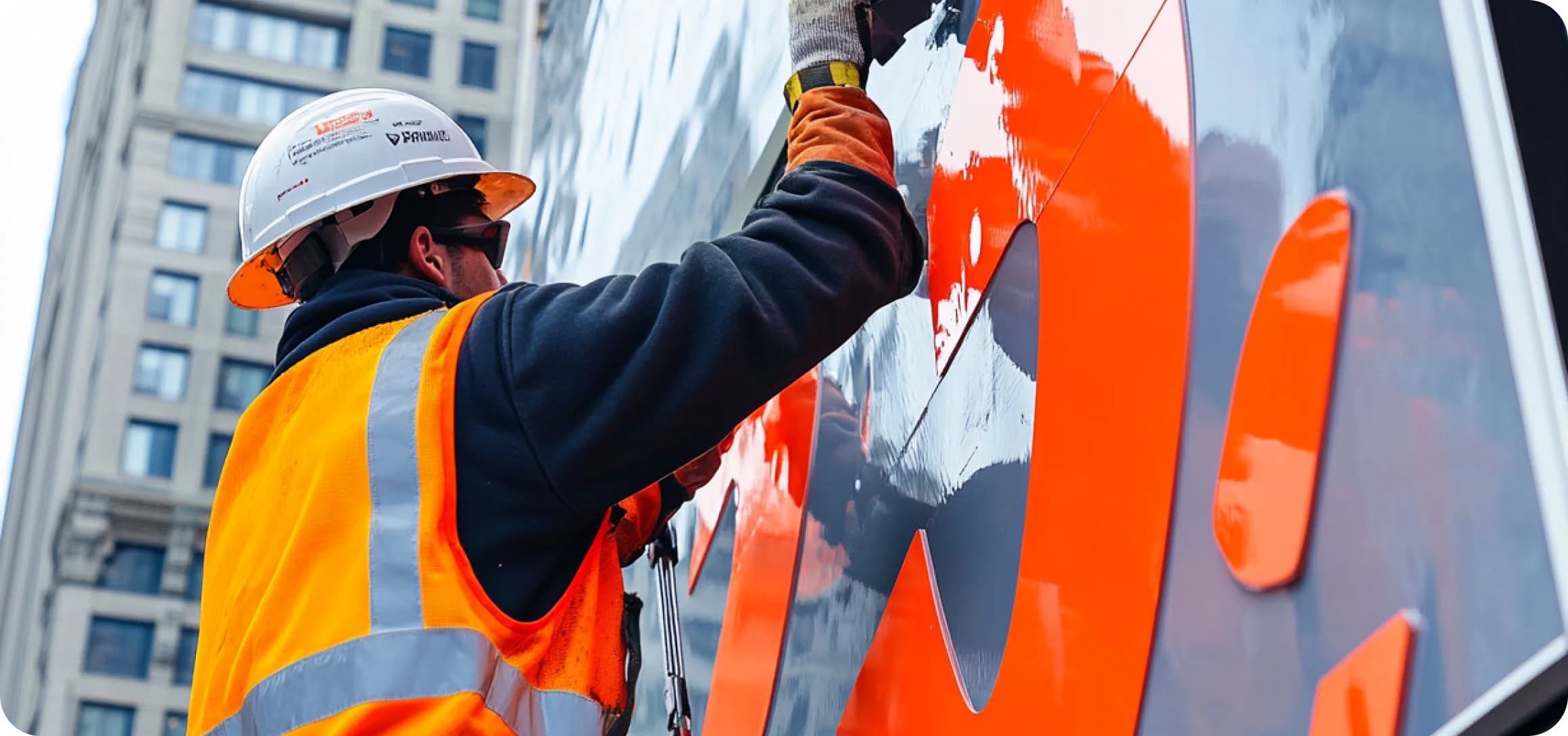 Sign maintenance and repair service in Ottawa